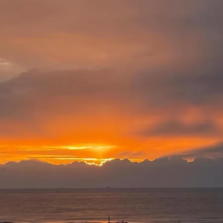 In With Sea Views Apartamento